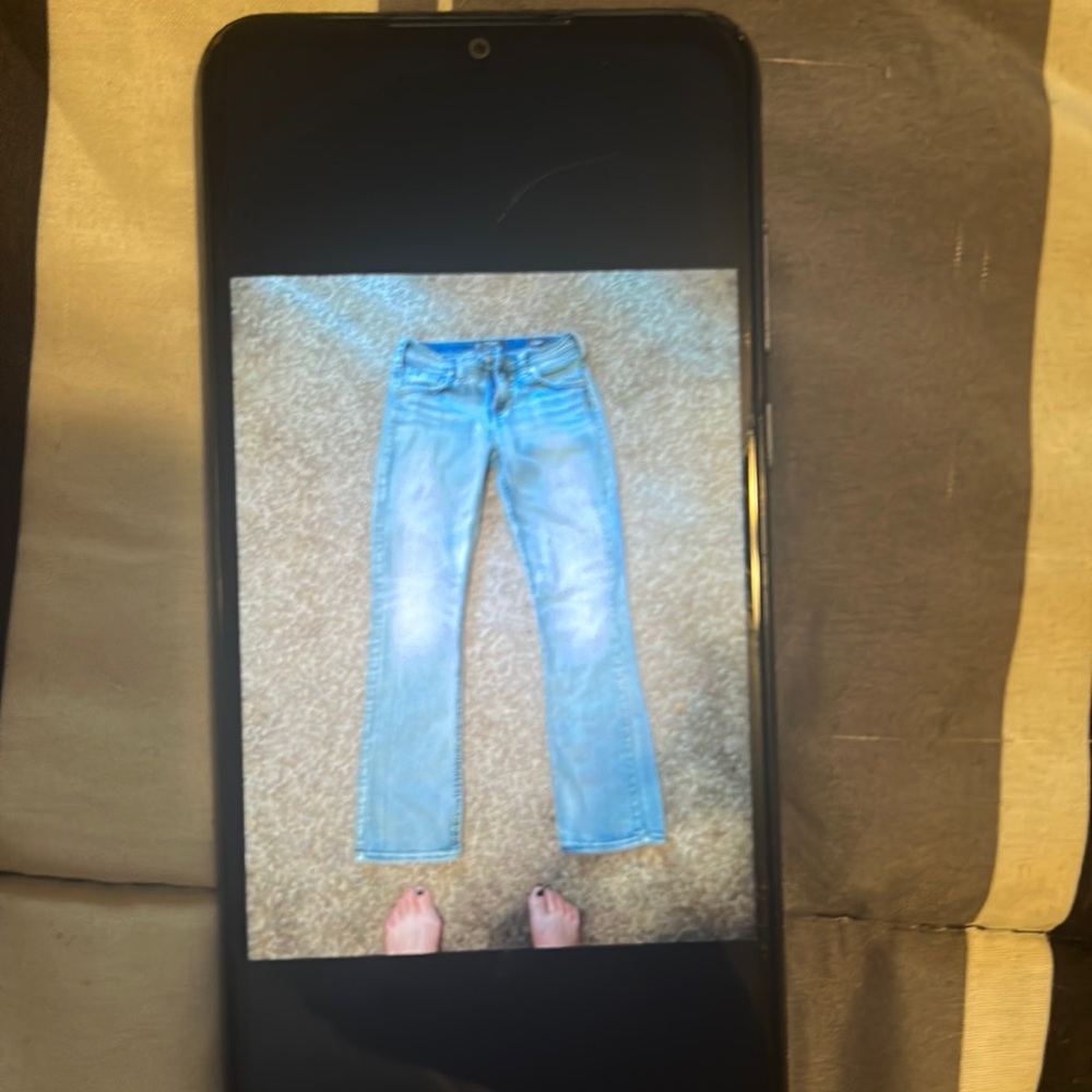 Sliver jeans/ Suzuki. Like new bought and they do not fit size 28/31